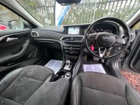 INFINITI Q30