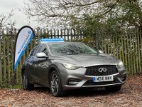 INFINITI Q30