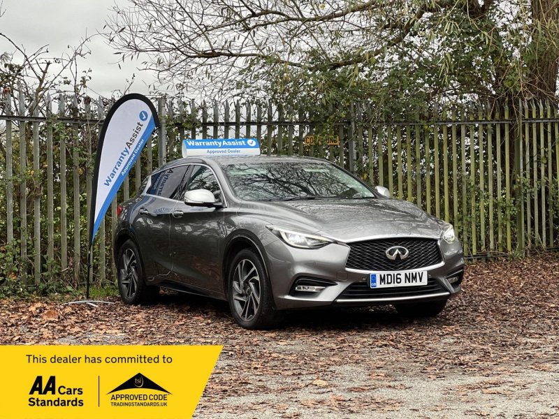 INFINITI Q30