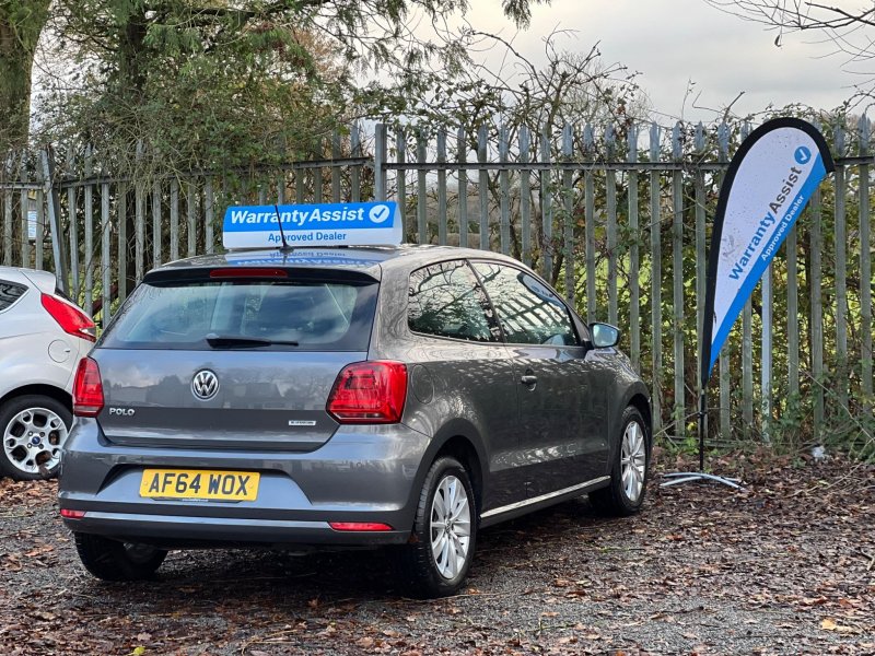 VOLKSWAGEN POLO