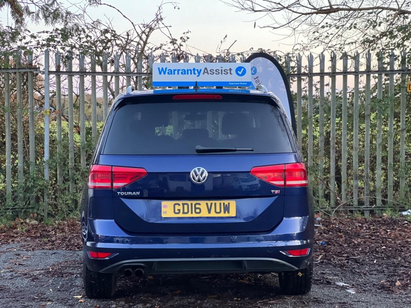 VOLKSWAGEN TOURAN