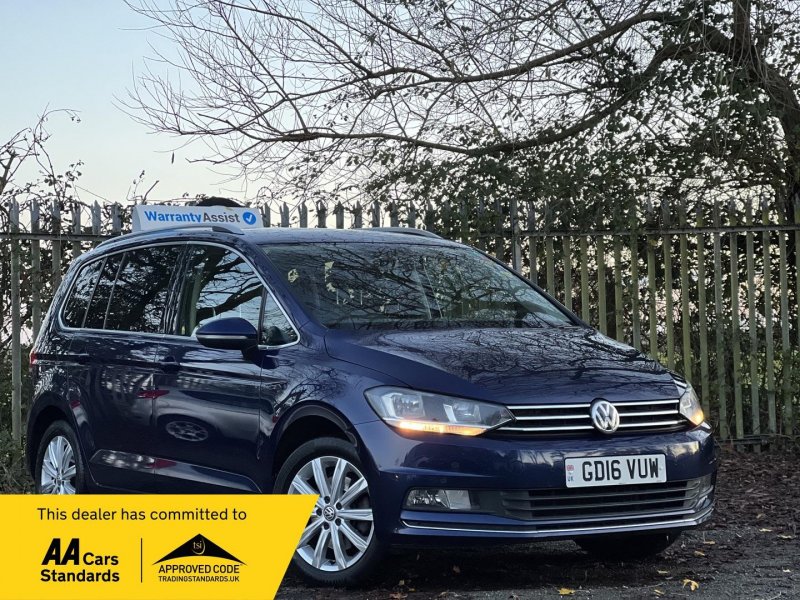 VOLKSWAGEN TOURAN