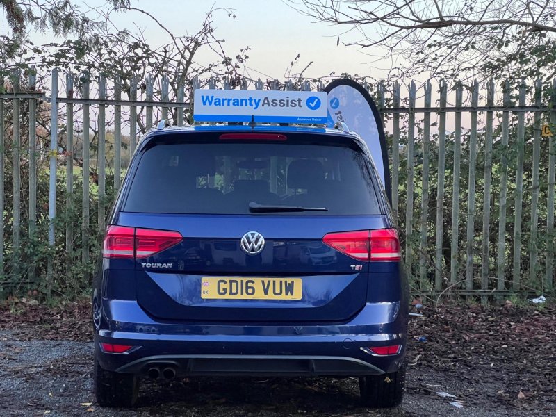 VOLKSWAGEN TOURAN