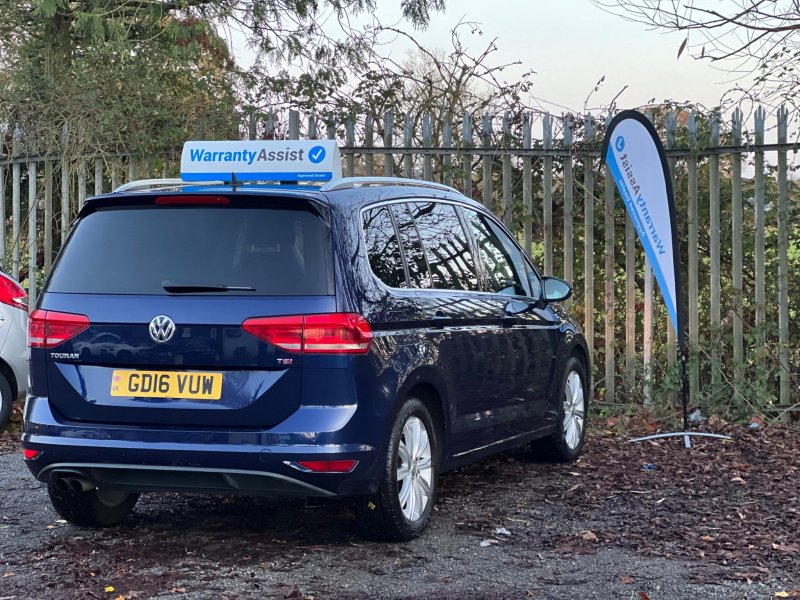 VOLKSWAGEN TOURAN