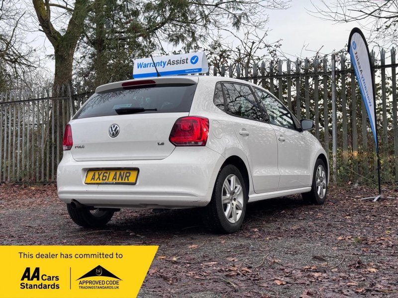 VOLKSWAGEN POLO
