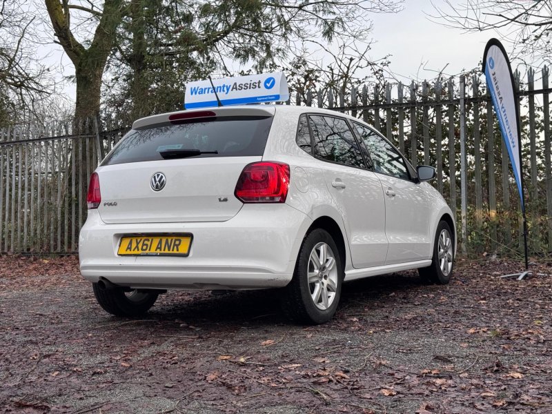 VOLKSWAGEN POLO