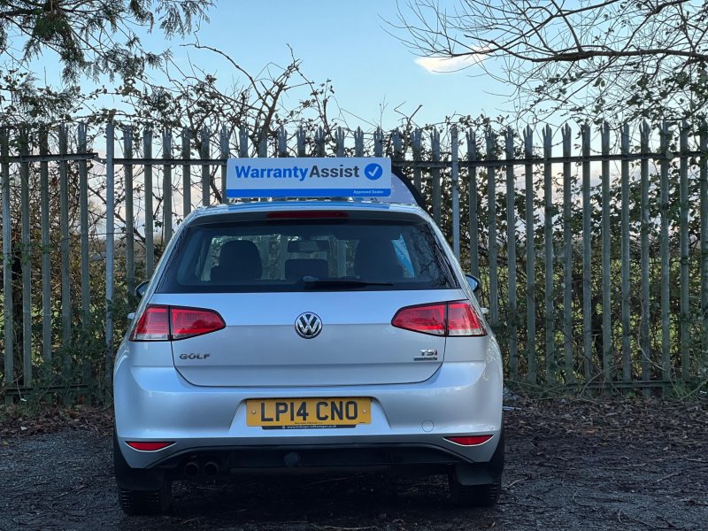 VOLKSWAGEN GOLF