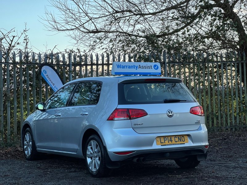 VOLKSWAGEN GOLF