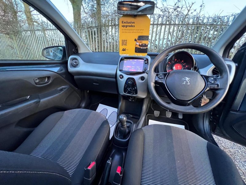 PEUGEOT 108