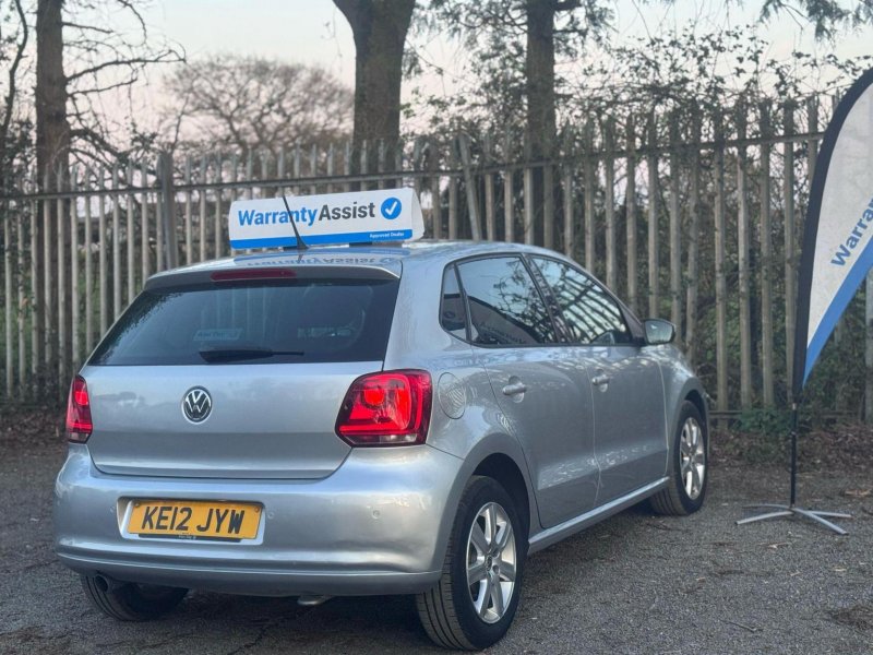 VOLKSWAGEN POLO