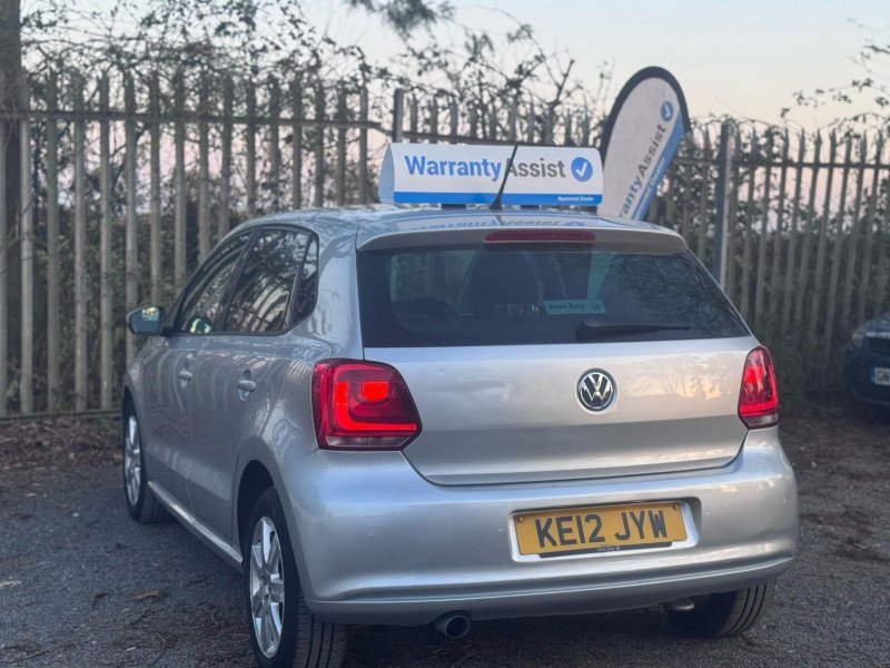 VOLKSWAGEN POLO