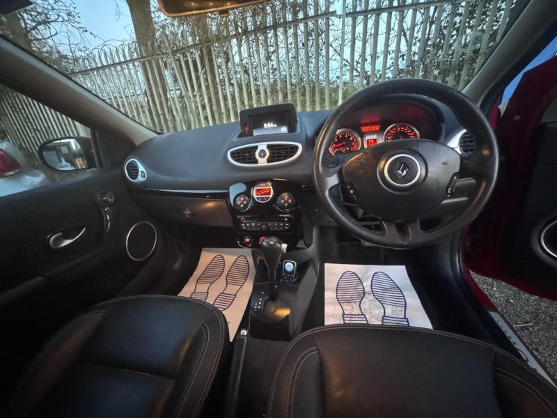 RENAULT CLIO