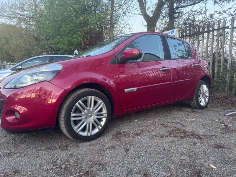 RENAULT CLIO