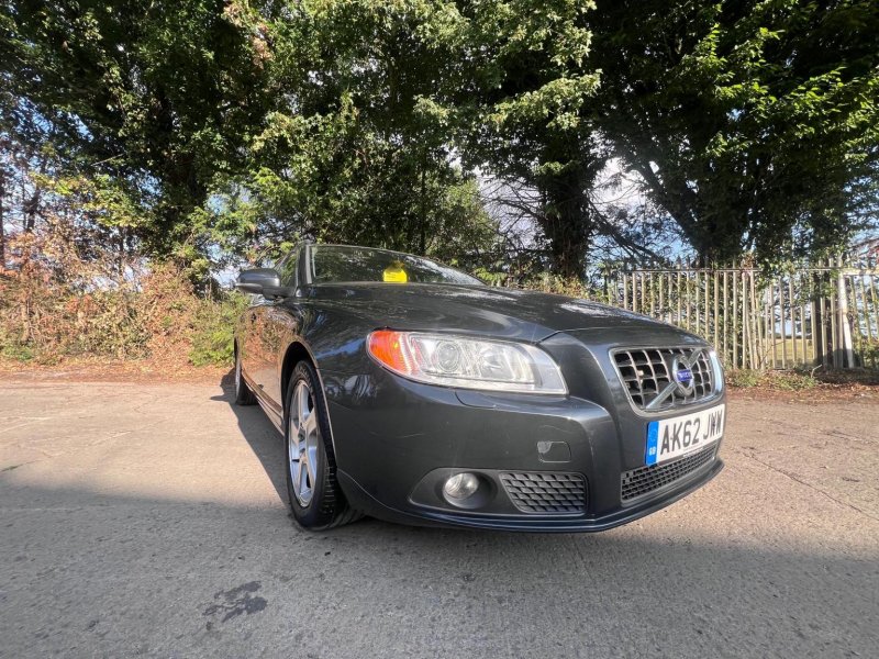 VOLVO V70