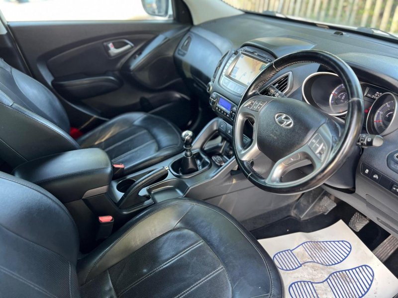 HYUNDAI IX35