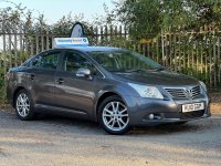 TOYOTA AVENSIS