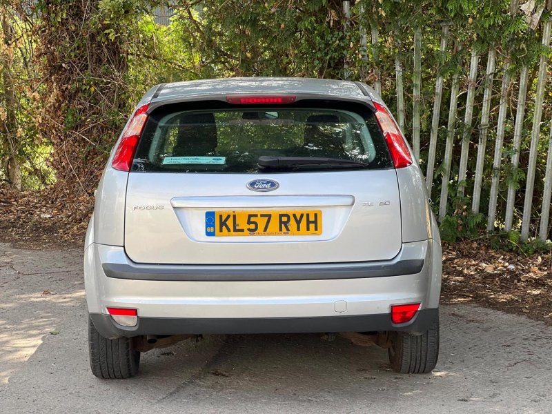 FORD FOCUS