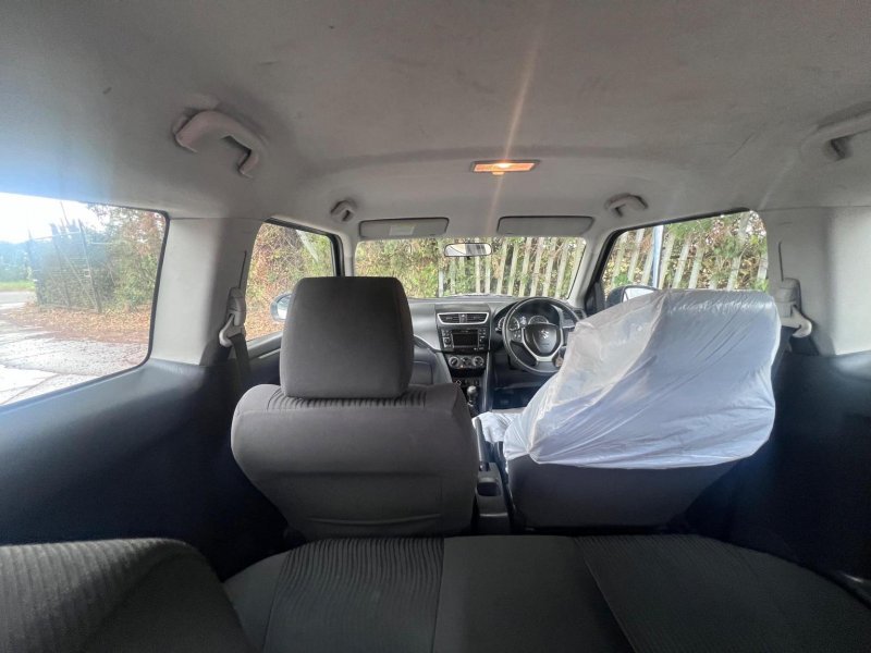 SUZUKI SWIFT