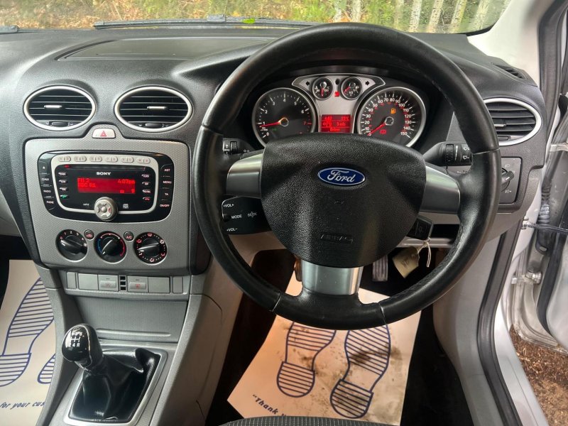 FORD FOCUS